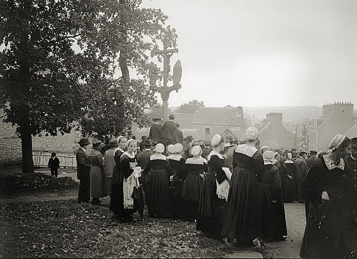 1922